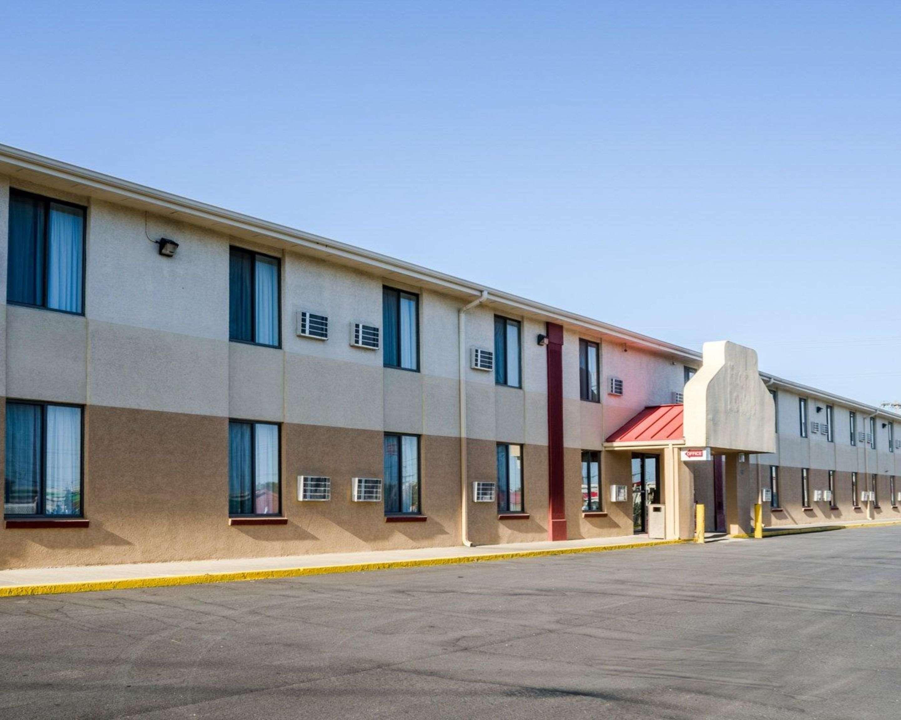 Econo Lodge Interstate 35 Exit 183 Ottawa Exterior photo